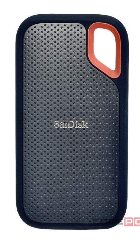 Внешний SSD 1TB SanDisk Extreme Portable SSD 1050 Mb/s (SDSSDE61-1T00-G25) черный