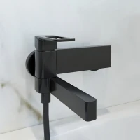 Смеситель для ванны Iddis SLIBL00i02WA, рычажное управление, цвет черный матовый