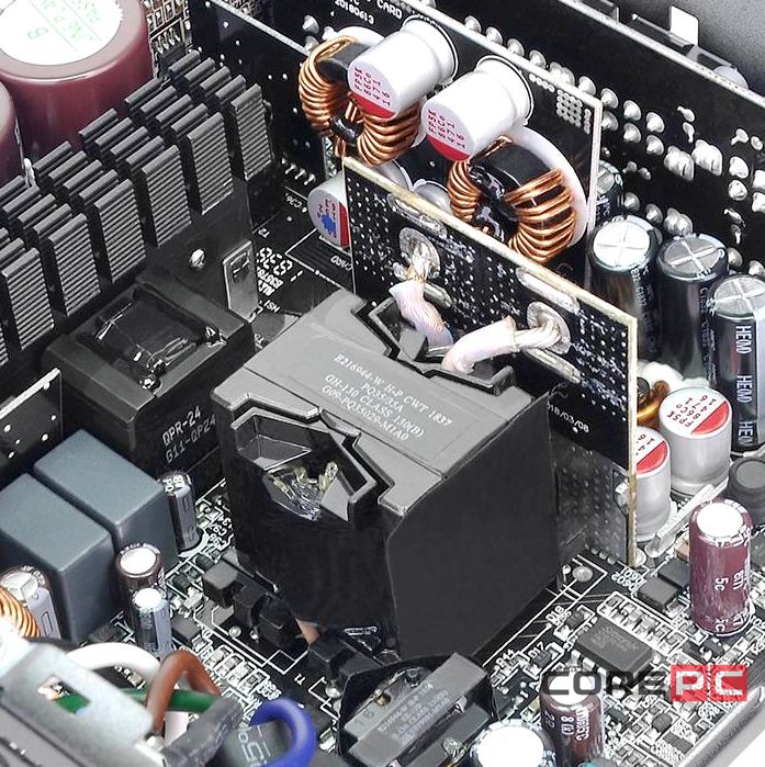 Блок питания Thermaltake 750W TOUGHPOWER PLUS iRGB PS-TPI-0750F3FDGE-1