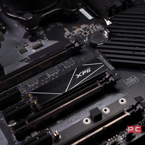 Твердотельный накопитель ADATA XPG 8000 Gb (AGAMMIXS70B-8000G-CS)